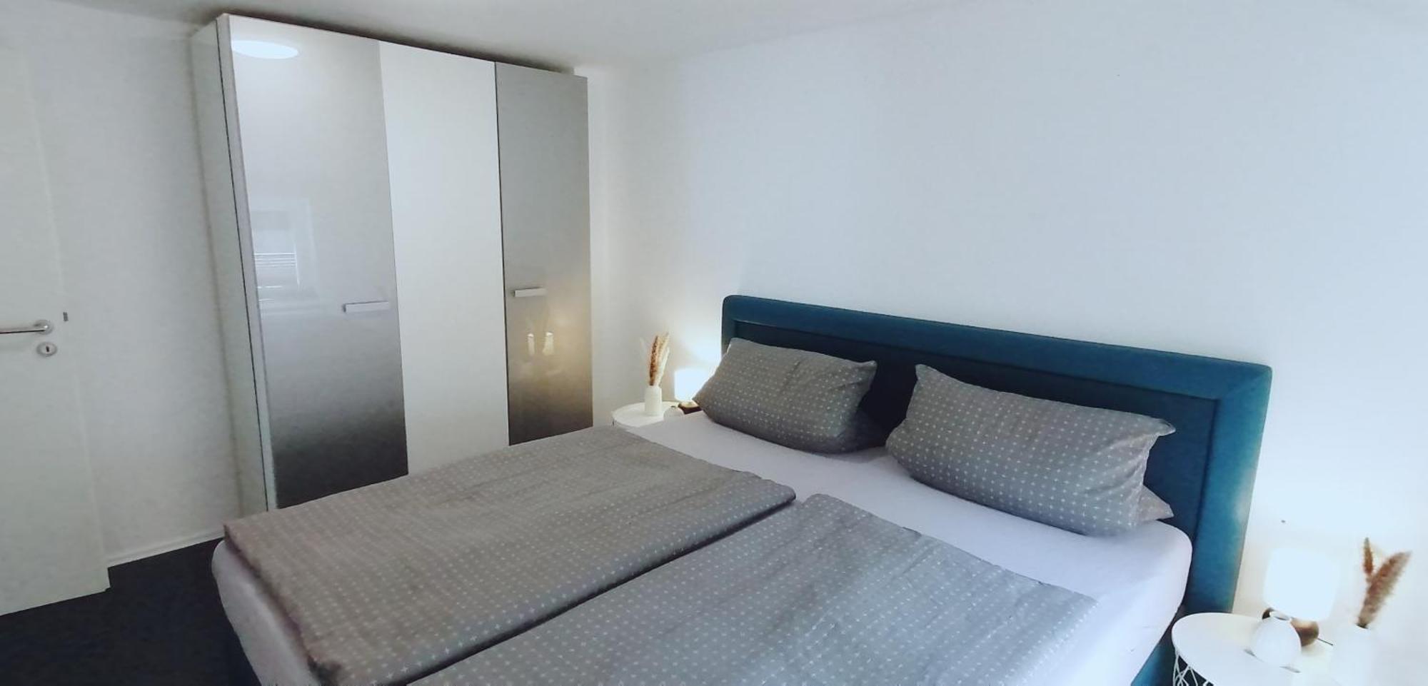 Sleep Well Apartments Detmold - Tempur Beds- Neu - Top Lage - Free Parking - Wifi Exteriör bild