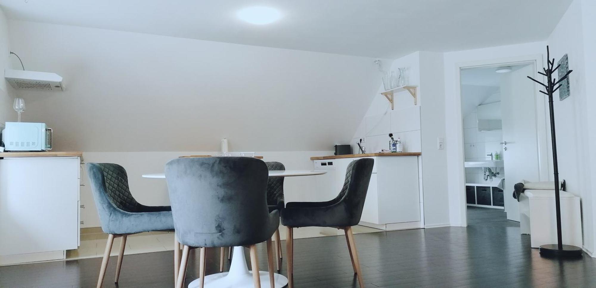 Sleep Well Apartments Detmold - Tempur Beds- Neu - Top Lage - Free Parking - Wifi Exteriör bild