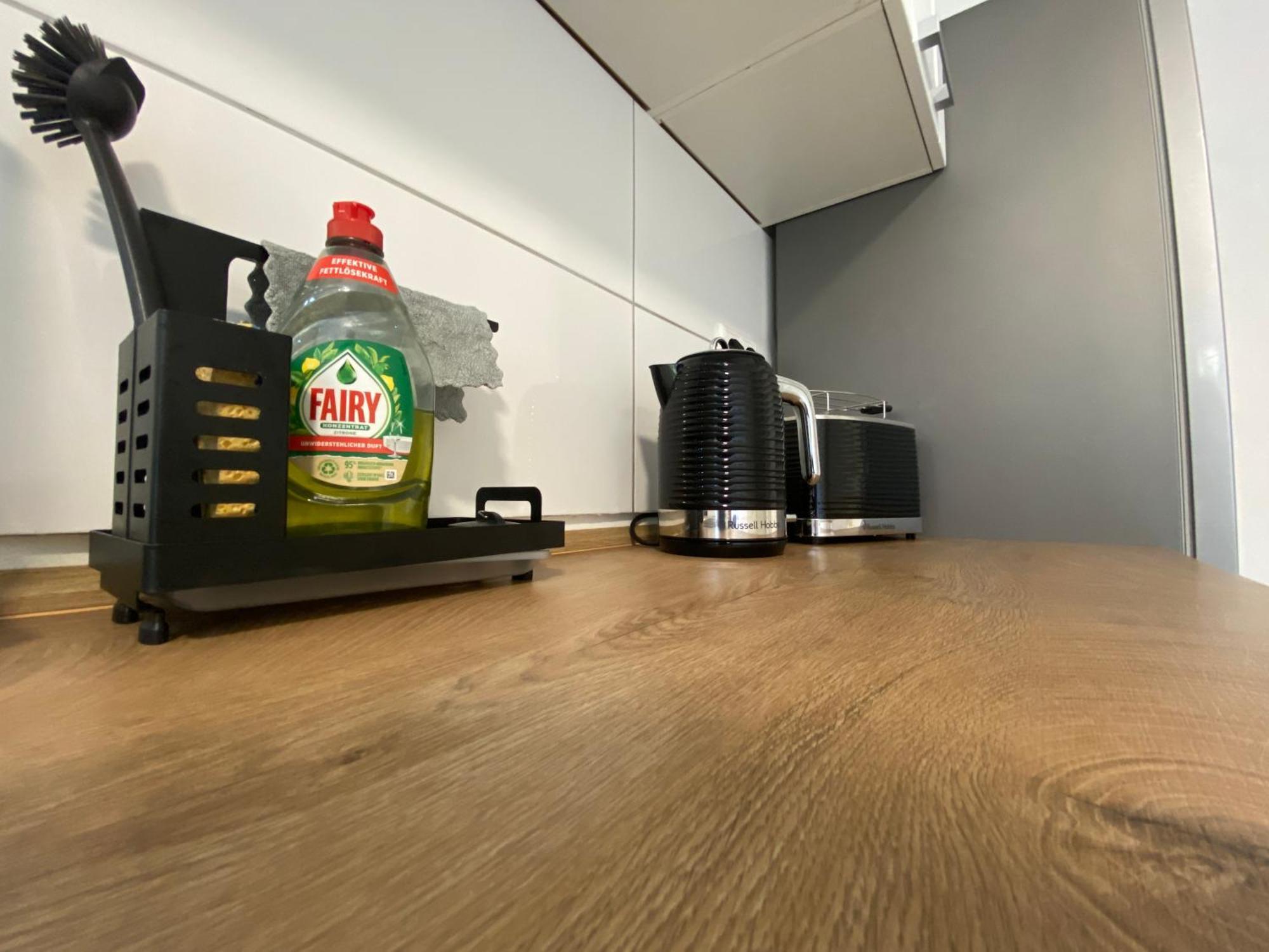 Sleep Well Apartments Detmold - Tempur Beds- Neu - Top Lage - Free Parking - Wifi Exteriör bild