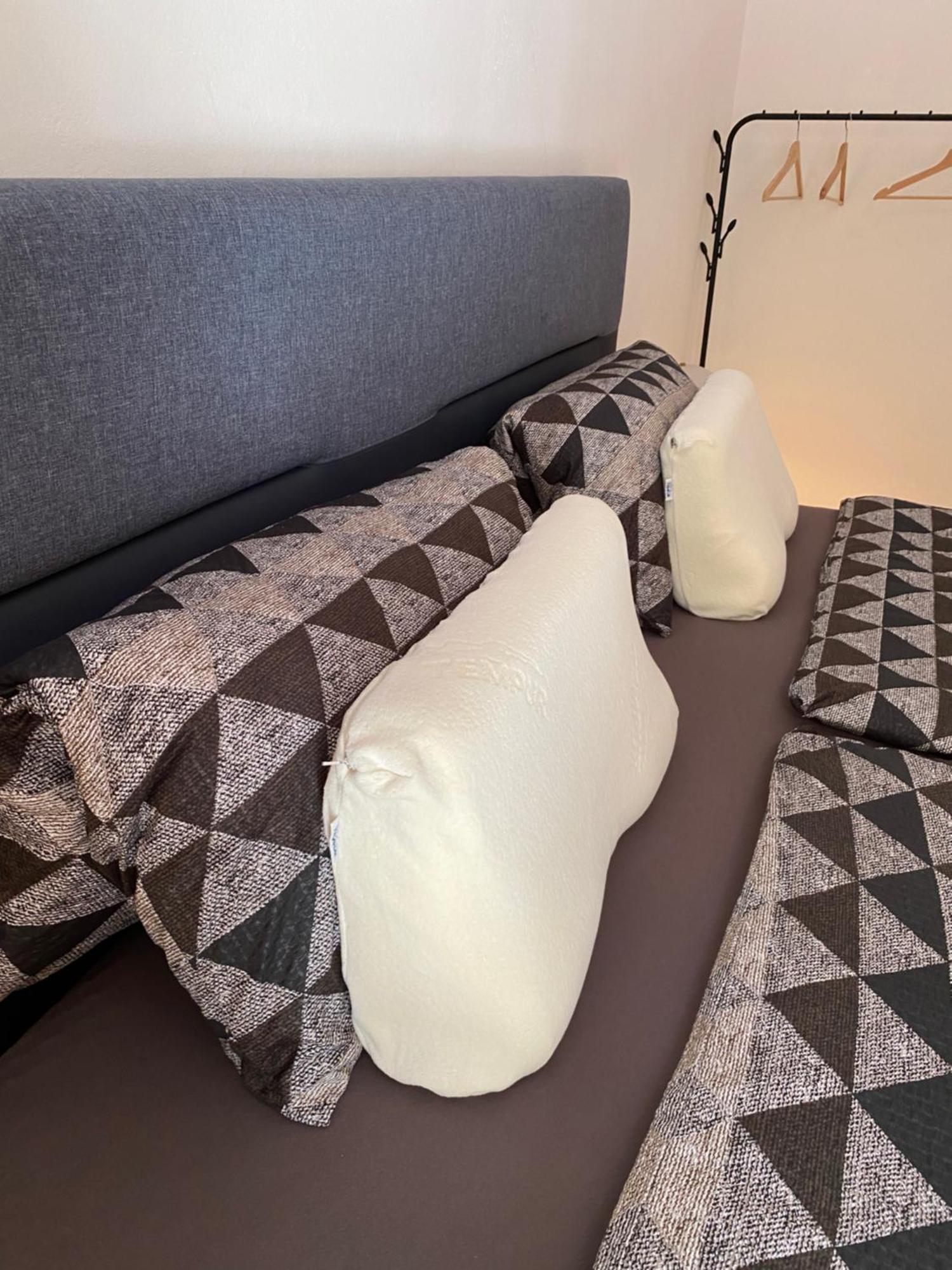 Sleep Well Apartments Detmold - Tempur Beds- Neu - Top Lage - Free Parking - Wifi Exteriör bild